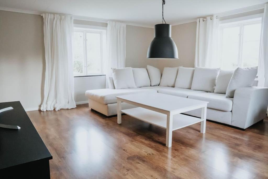 Villa Pa Landet, Habo エクステリア 写真